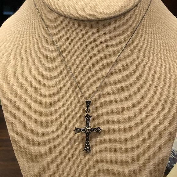 Vintage Marcasite Sterling Silver Cross On Box Chain Necklace 20” - Picture 3 of 7